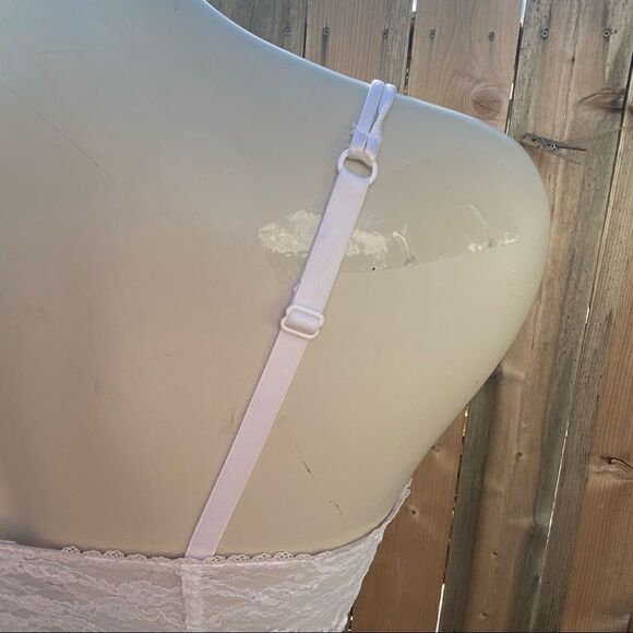 BCBGgeneration lace bralette size medium - Picture 11 of 11